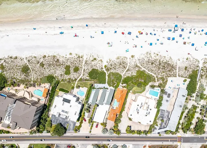 Walk To Dining Beachfront Indian Shores Apartment Clearwater Beach